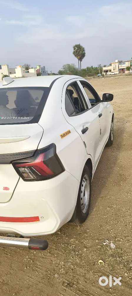Maruti Suzuki Dzire 2025 Cng & Hybrids 12500 Km Driven