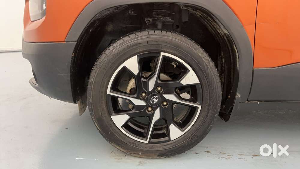 Tata Punch 1.2 Revotron Creative Dual Tone, 2023, Petrol