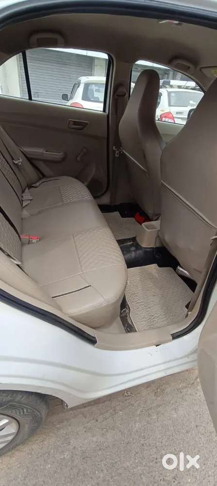 Sabhi Tyre Axhe Condition Me Gaadi Ek Dm Axhe Condition Me Hai