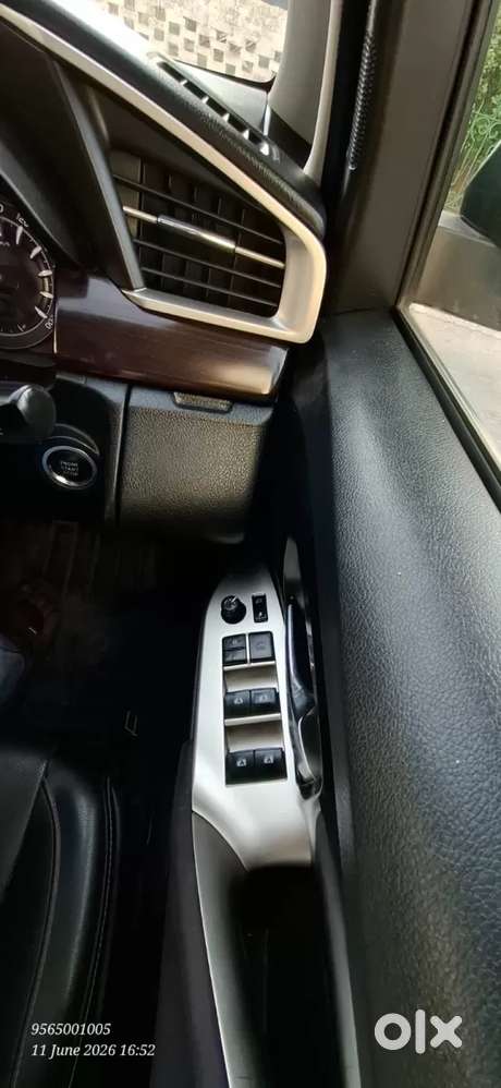 Toyota Innova Crysta [2020-ongoing] 2.4 Zx 7 Str, 2024, Diesel