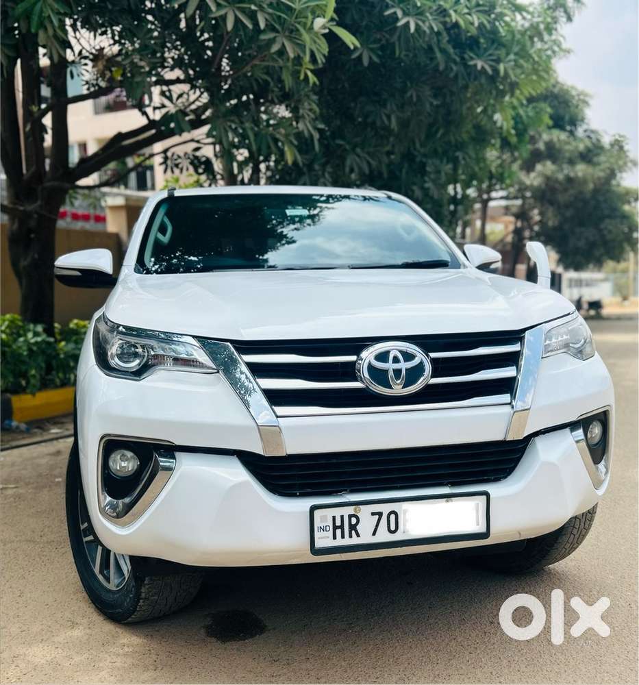 Toyota Fortuner Sigma 4  Automatic