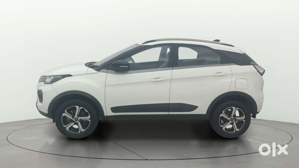 Tata Nexon 1.2 Revotron Xz Plus Premium, 2022, Petrol