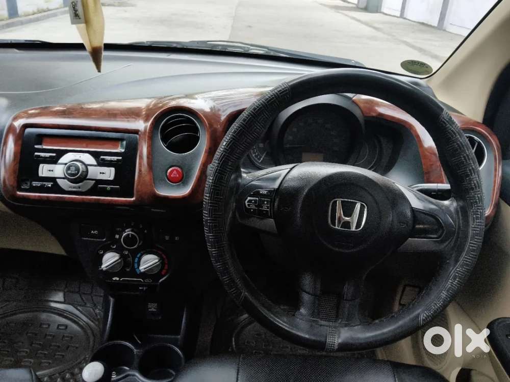 Honda Brio Vx Mt, 2015, Petrol
