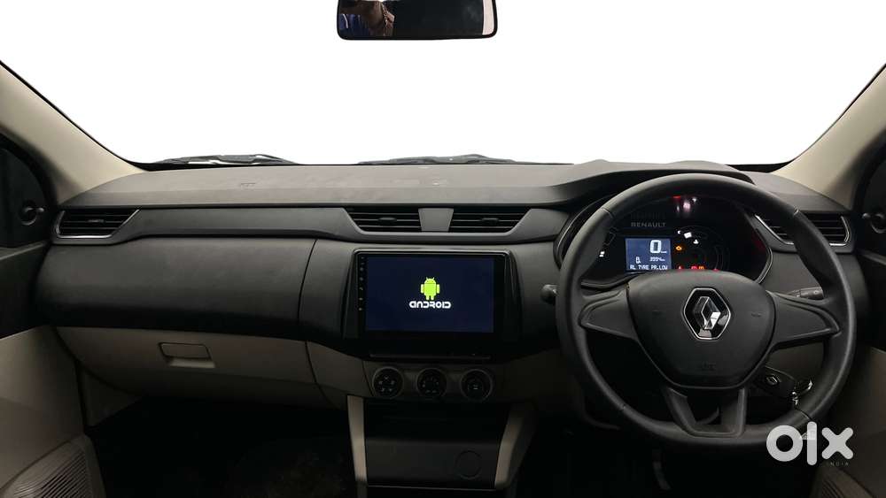 Renault Triber Rxl, 2023, Petrol