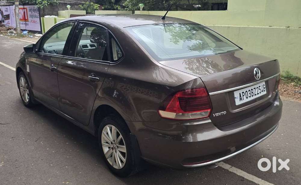 Volkswagen Vento 1.2 Tsi Highline Plus At, 2016, Petrol