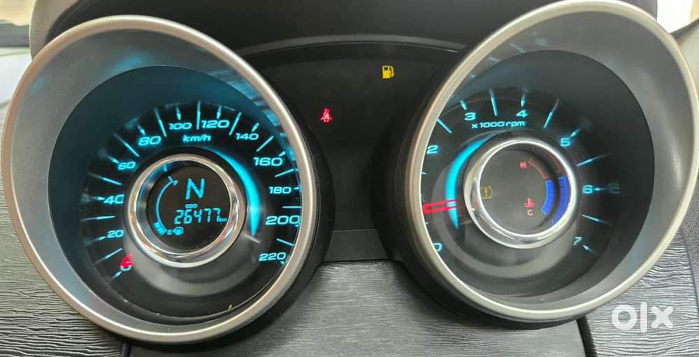 Mahindra Xuv500 W9 1.99, 2021, Diesel