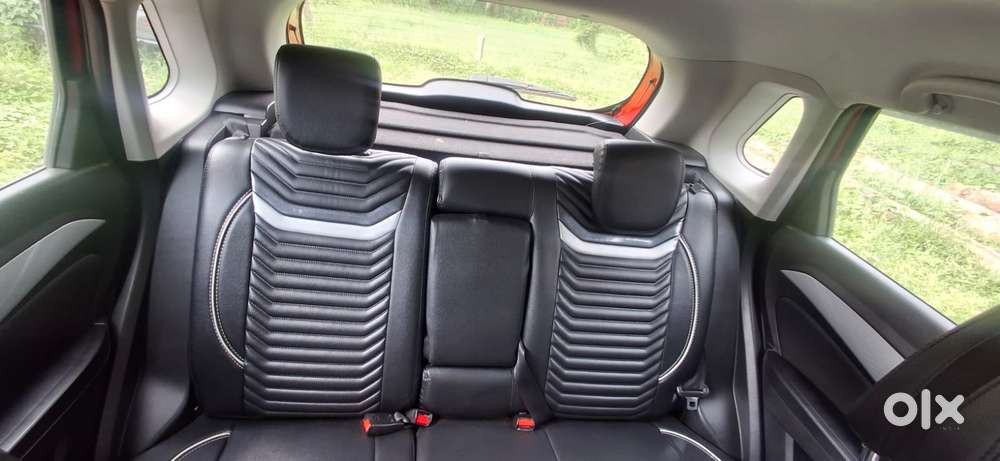 Maruti Suzuki Brezza 1.5 Zxi Smart Hybrid, 2021, Petrol