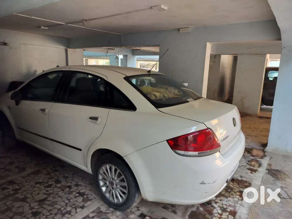 Fiat Linea 2010 Petrol 65000 Km Driven