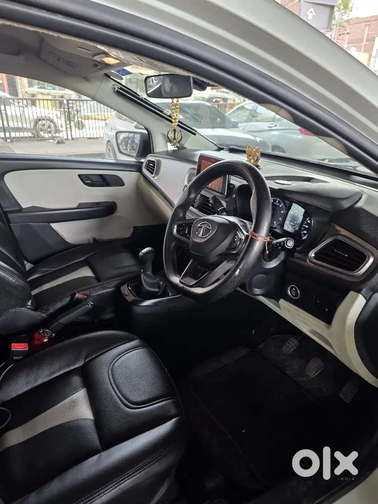Tata Altroz 2022 Petrol Well Maintained