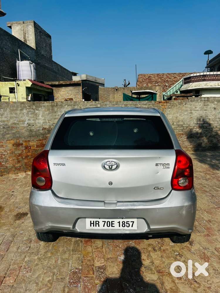 Toyota Etios Liva 2011