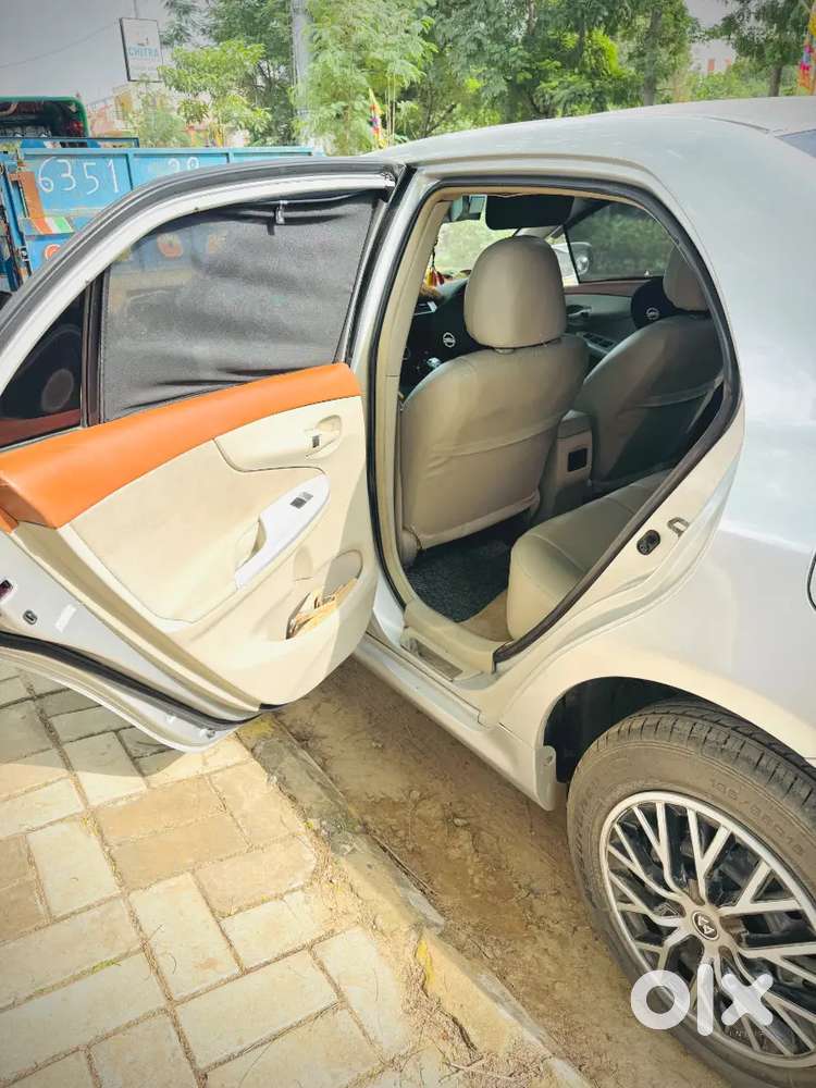Toyota Corolla Altis 2011 Diesel