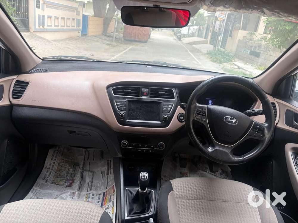 Hyundai I20 Asta (o) 1.2 Mt, 2019, Petrol