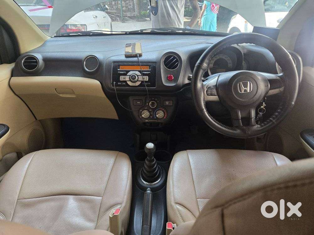 Honda Brio Vx Mt, 2014, Petrol