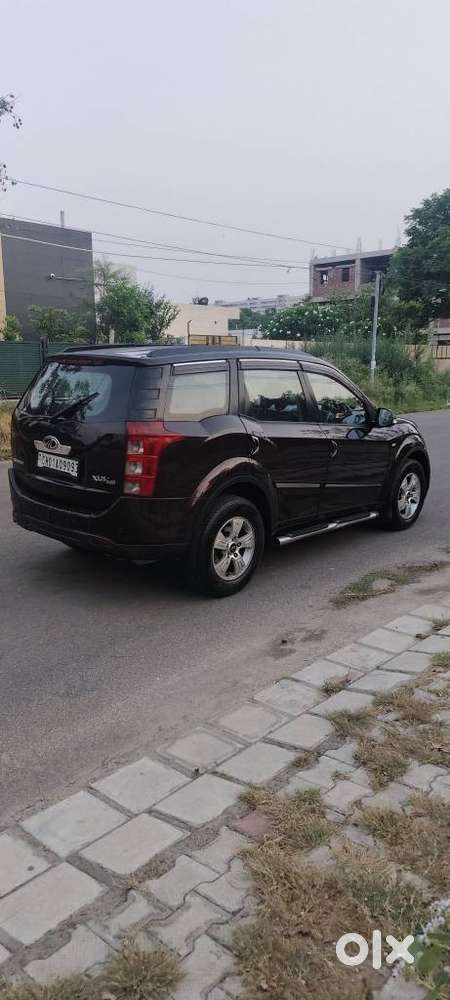 Mahindra Xuv500 W8, 2012