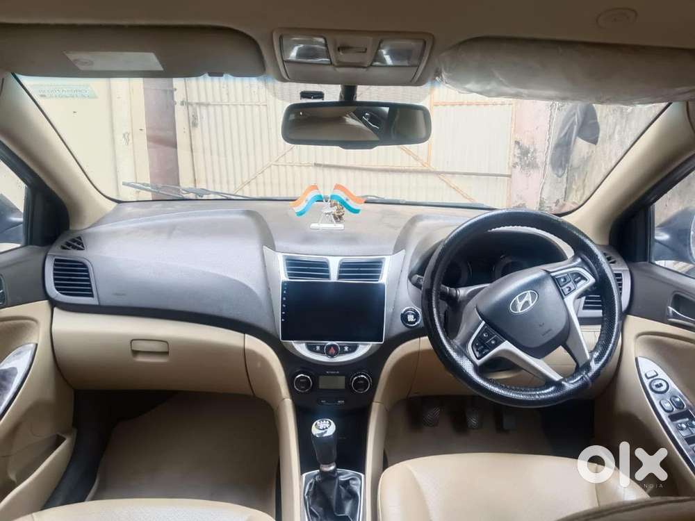 Hyundai Fluidic Verna 2011