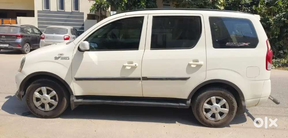 Mahindra Xylo 2.5 E8 2012