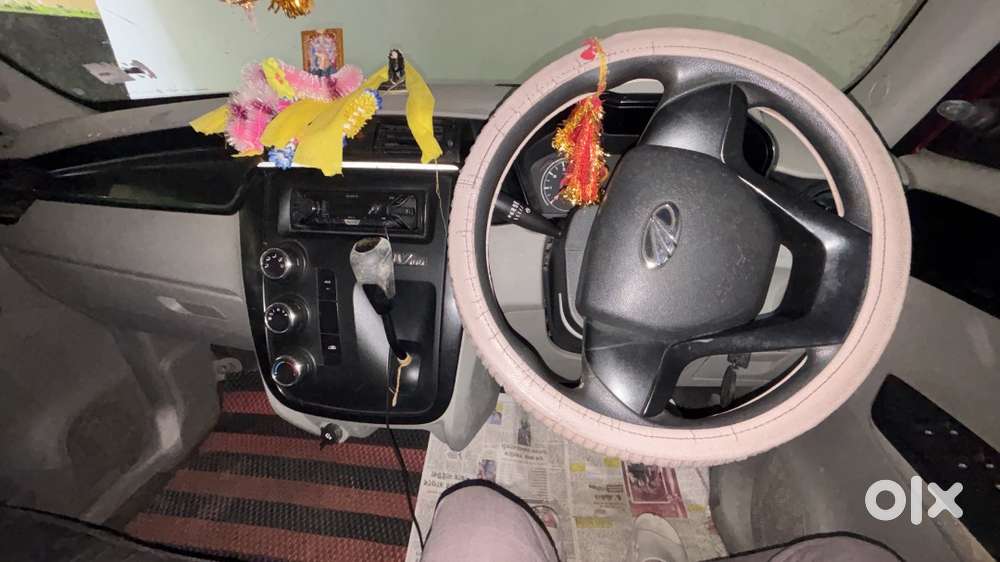 Mahindra Kuv100