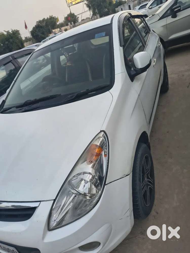 Hyundai I20 Sportz 2011