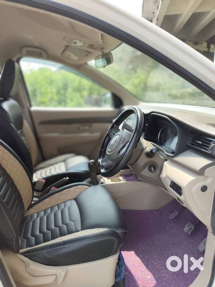 Maruti Suzuki Ertiga 1.5 Vxi, 2022, Petrol