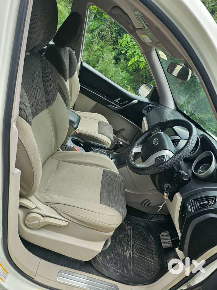 Mahindra Xuv500 At W6 2wd, 2017, Diesel