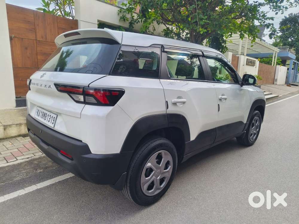 Maruti Suzuki Brezza Vxi At, 2024, Petrol