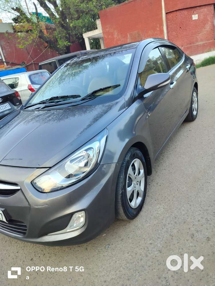 Hyundai Verna Sx 1.5 Petrol Ivt, 2011, Petrol