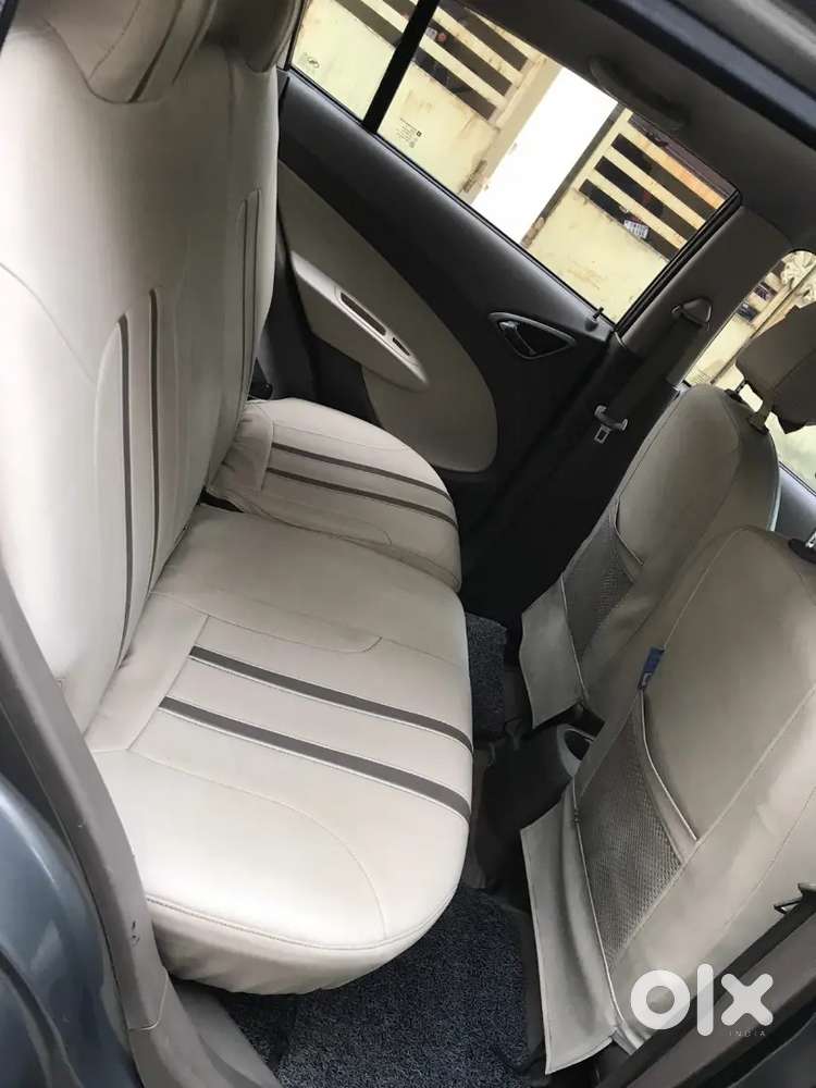 Model 2013
Single Owner 
48k  Km Driven
5 New Branded Tyre