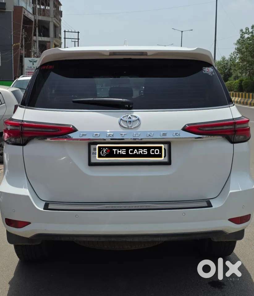 Toyota Fortuner 4x2 At 2.7 Petrol, 2022, Petrol