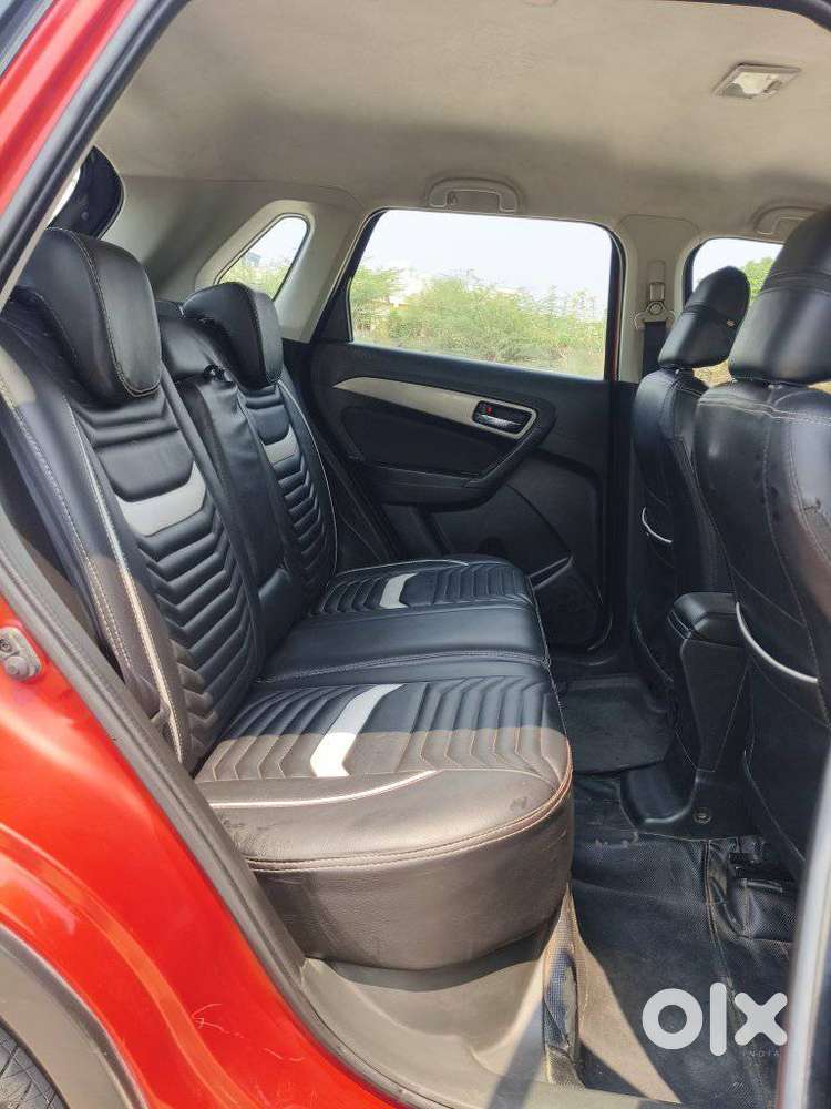 Maruti Suzuki Brezza Zdi+ Dual Tone, 2018, Diesel