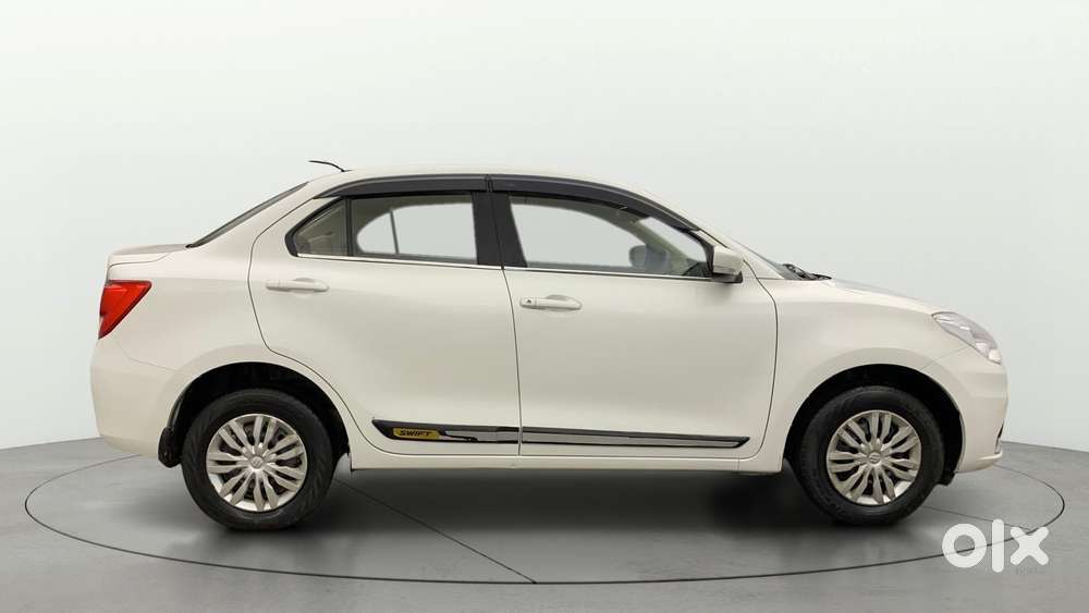 Maruti Suzuki Swift Dzire Amt Vxi, 2022, Petrol