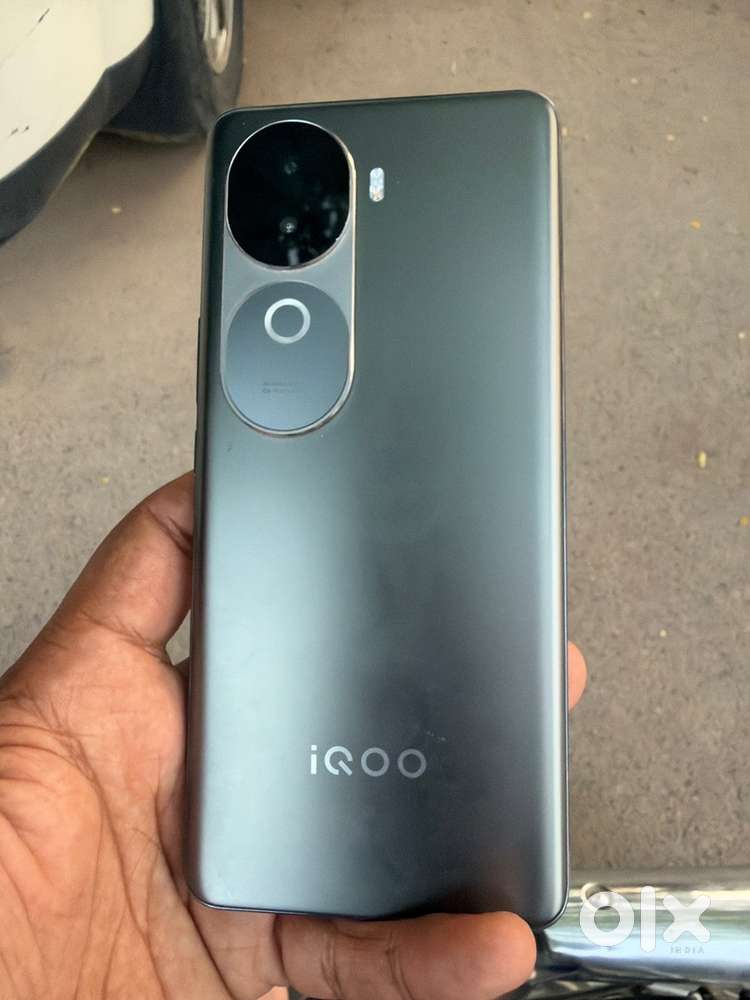 Iqoo z9s 8/128gb ok condition phone