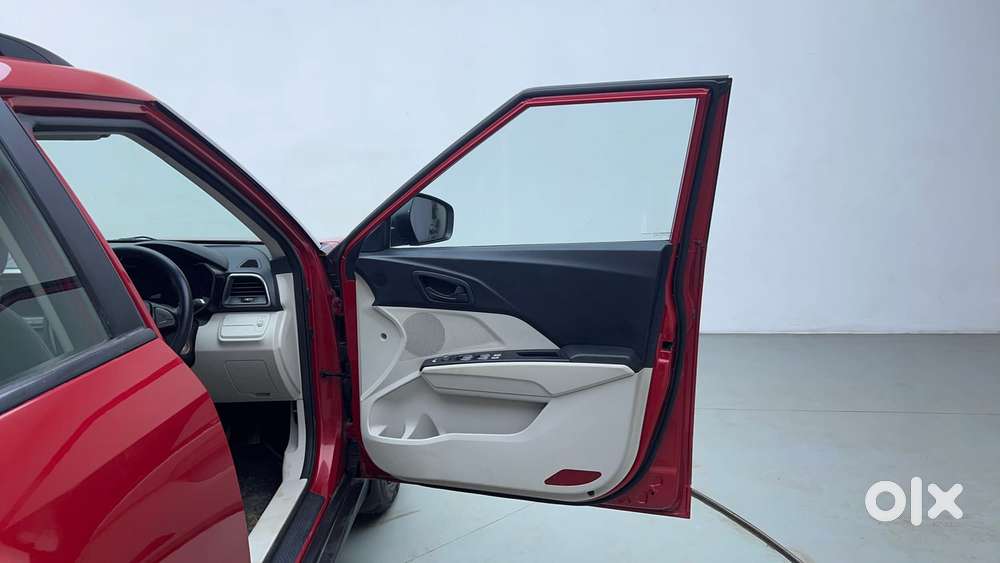Mahindra Xuv300 W6, 2019, Petrol