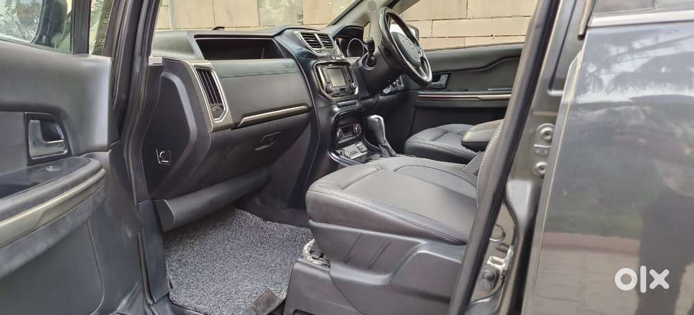 Tata Hexa 2.2 Xta 4x2 6 Str Dual Tone, 2017, Diesel
