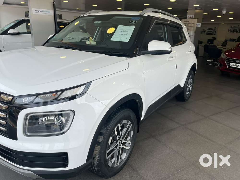 Hyundai Venue Sx Dual Tone Diesel, 2023, Diesel