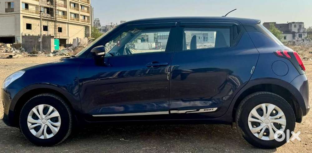 Maruti Suzuki Swift Vxi + Manual, 2023, Petrol