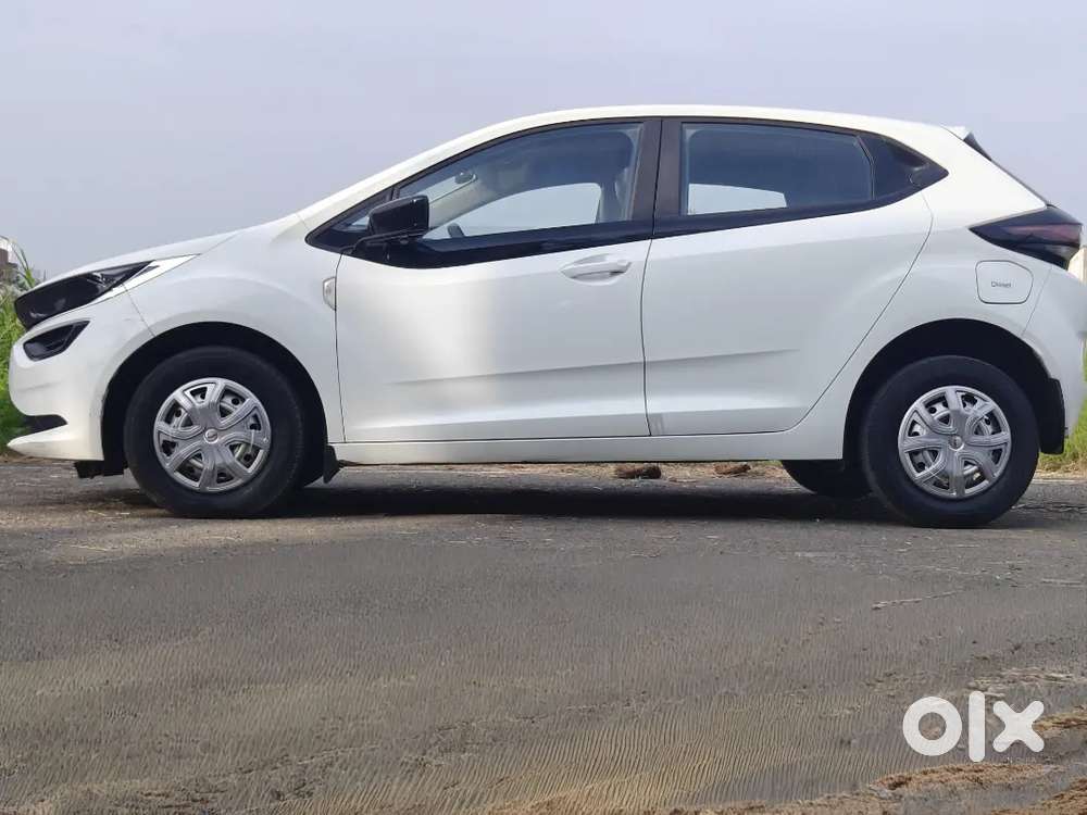 Tata Altroz 2022 Diesel 97000 Km Driven