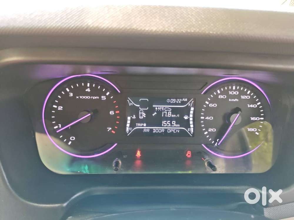 Mahindra Marazzo 2022 Dec