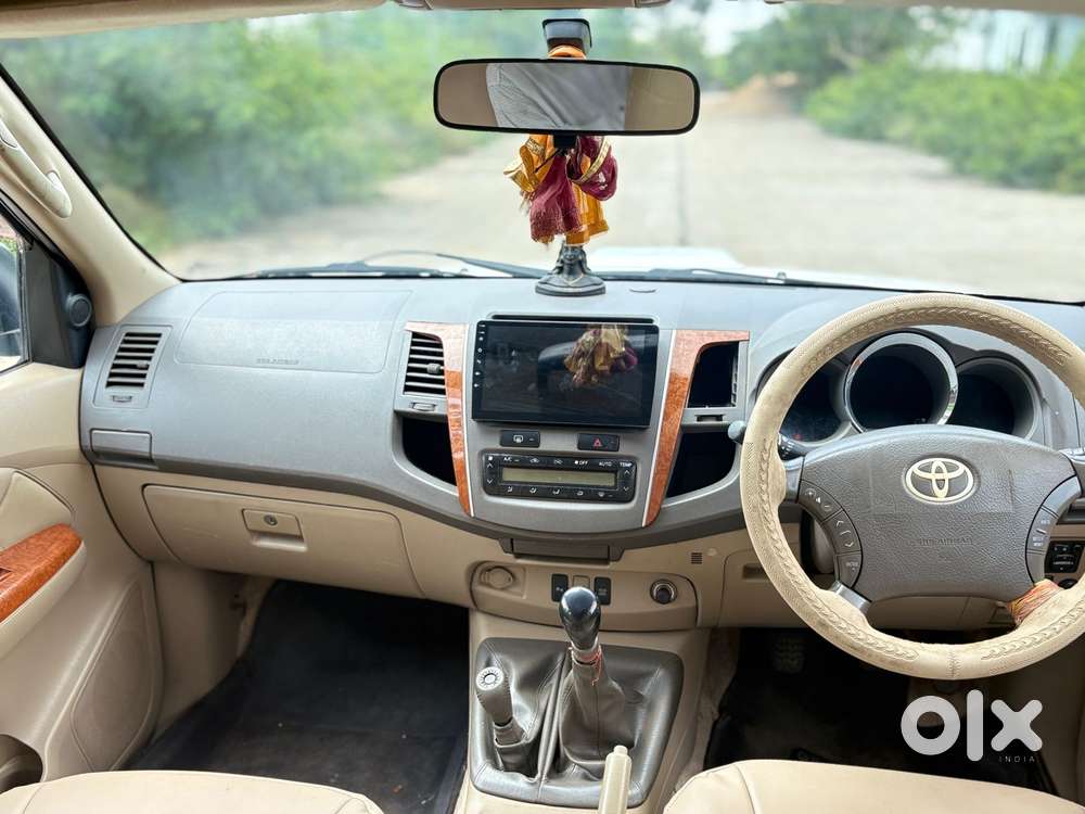 Toyota Fortuner [2009-2012] 3.0 4x4 Mt, 2011, Diesel