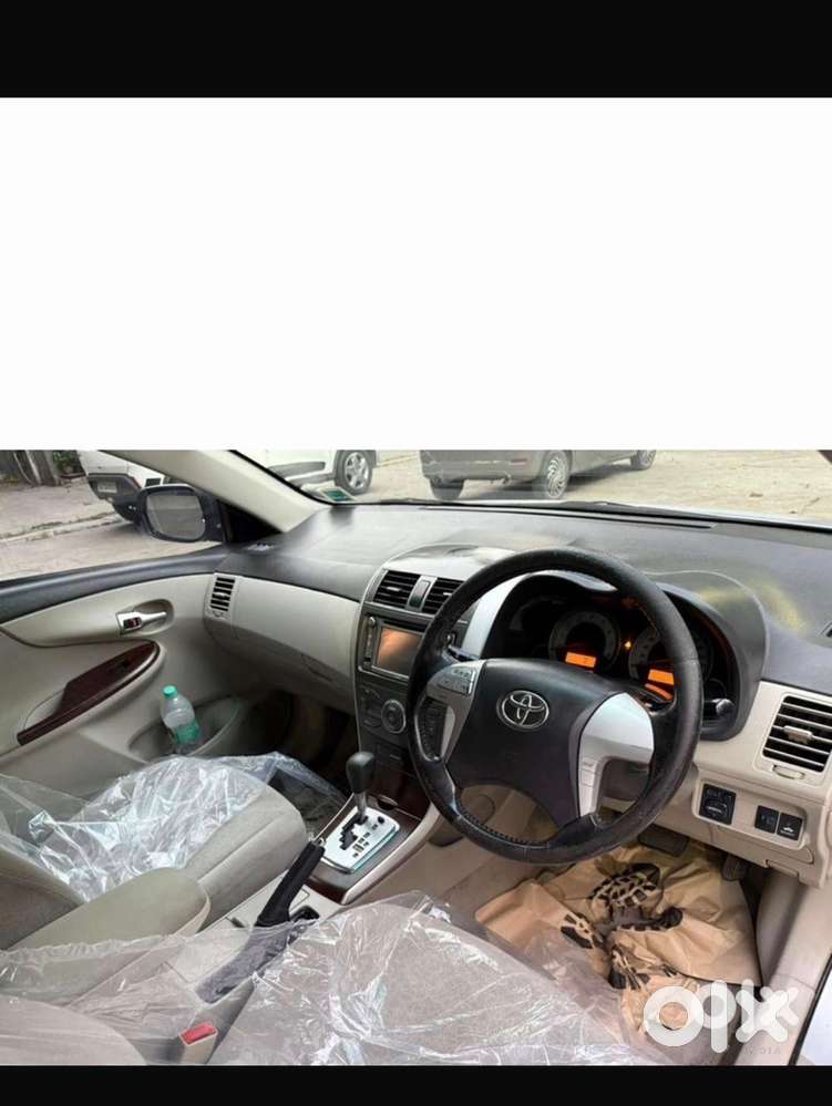 Toyota Corolla Altis 2013