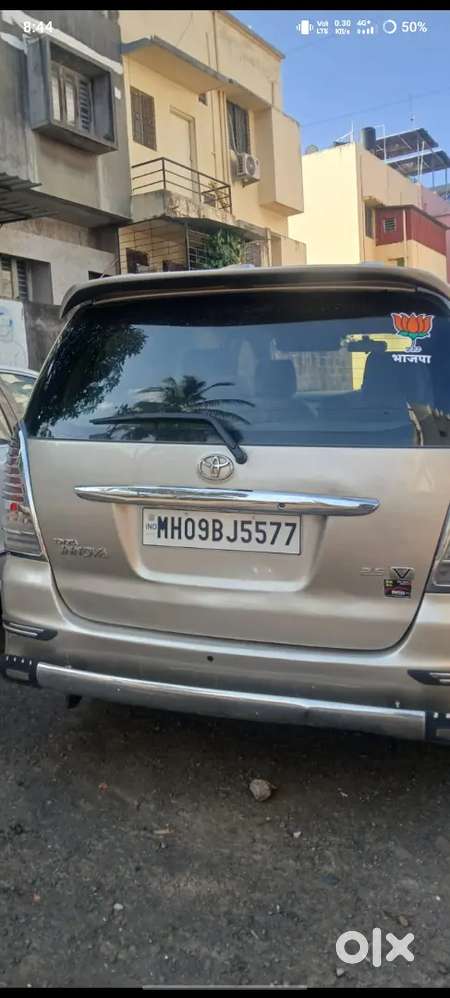 Toyota Innova Crysta 2009 Edition