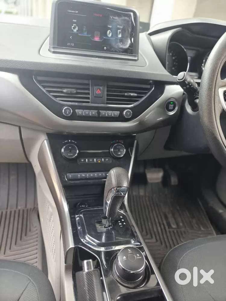 Tata Nexon 1.2 Revotron Xza Plus, 2018, Petrol