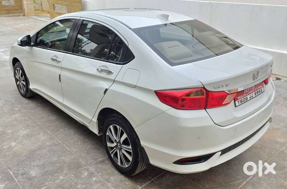Honda City V Mt Sunroof, 2022, Petrol