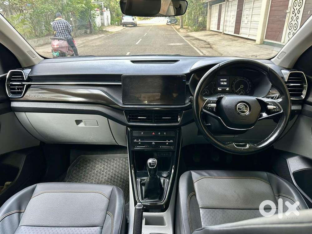 Skoda Kushaq 1.0 Tsi Style, 2022, Petrol