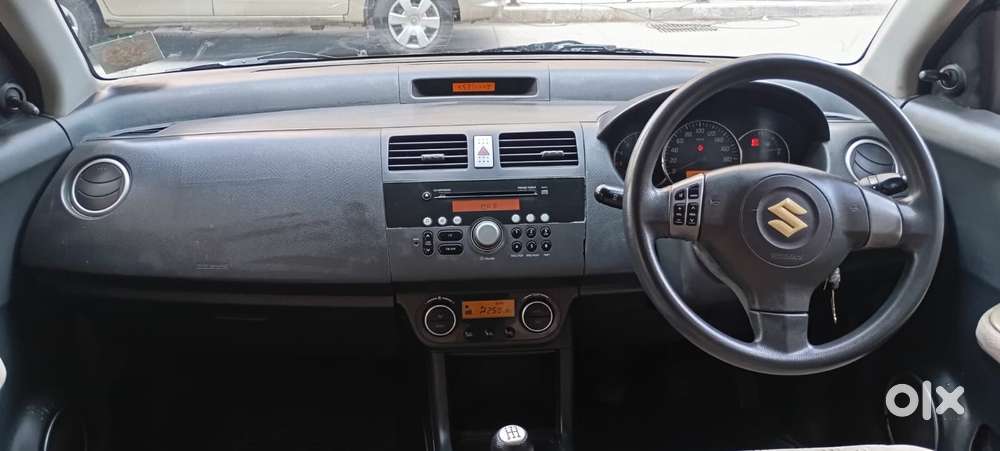 Maruti Suzuki Swift Dzire Zxi, 2009, Petrol