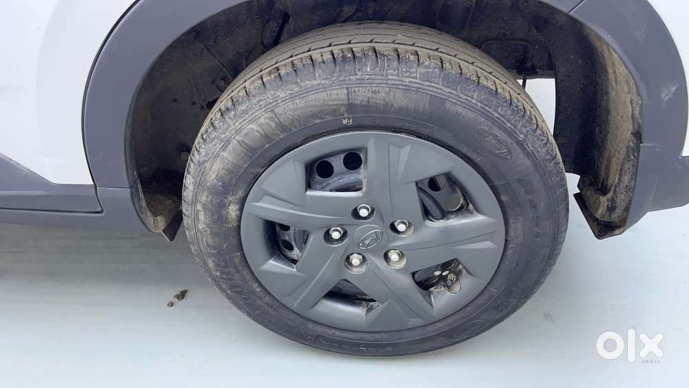 Hyundai Venue 1.2 S (o), 2025, Petrol