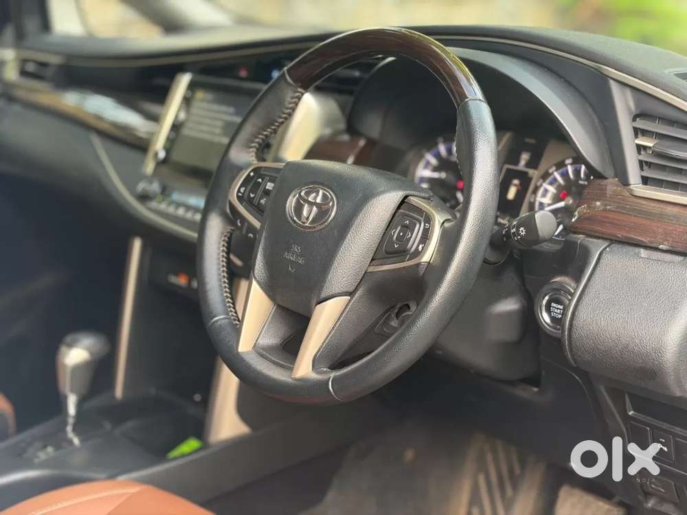Toyota Innova Crysta [2020-ongoing] 2.7 Zx At 7 Str, 2022, Petrol