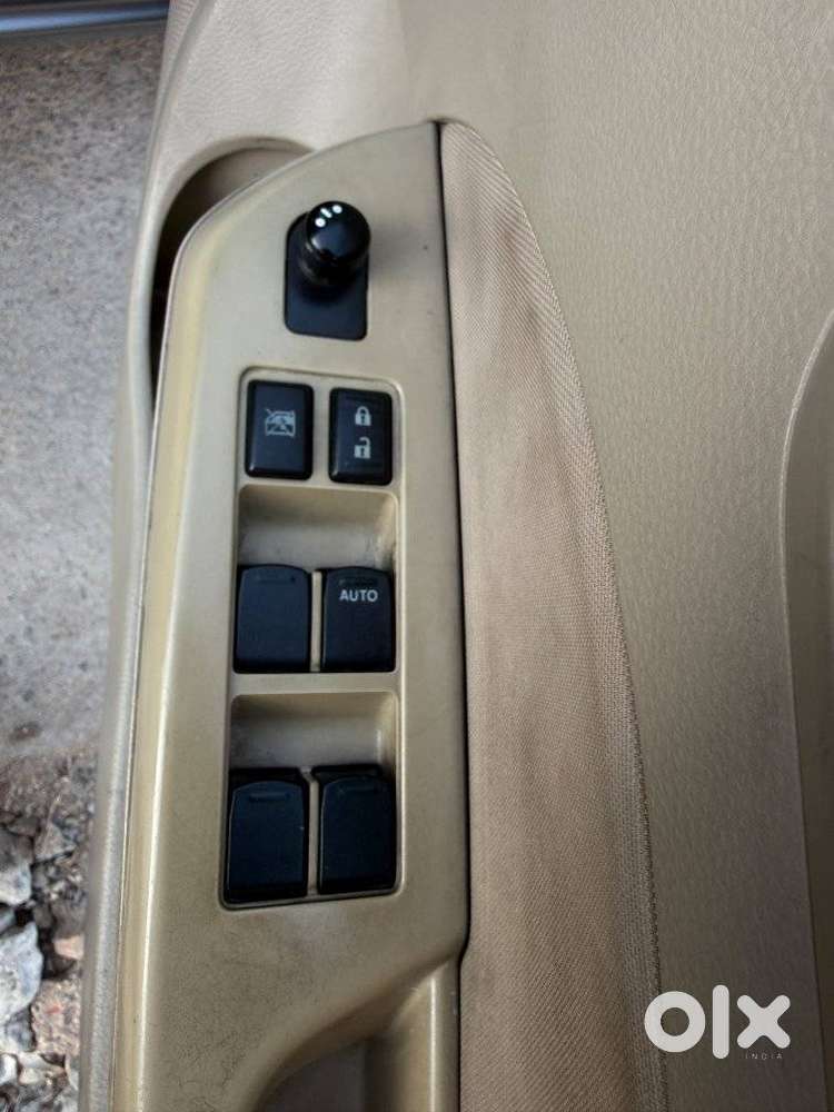 Maruti Suzuki Swift Dzire Vxi 1.2, 2013, Petrol