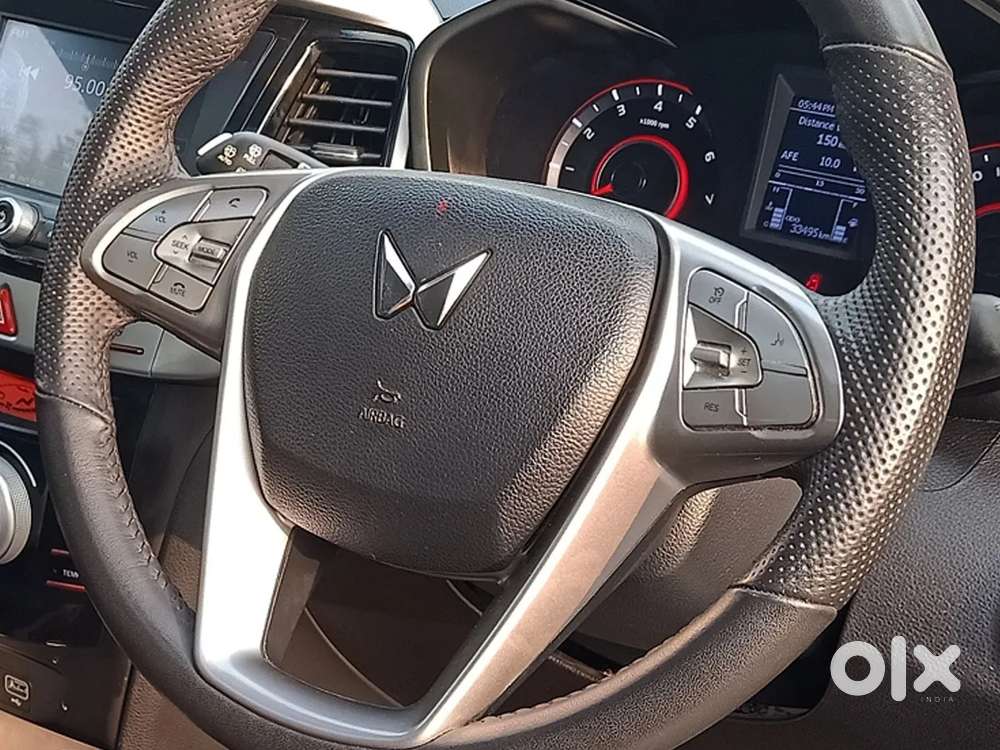 Mahindra Xuv300 W8 Option, 2023, Petrol