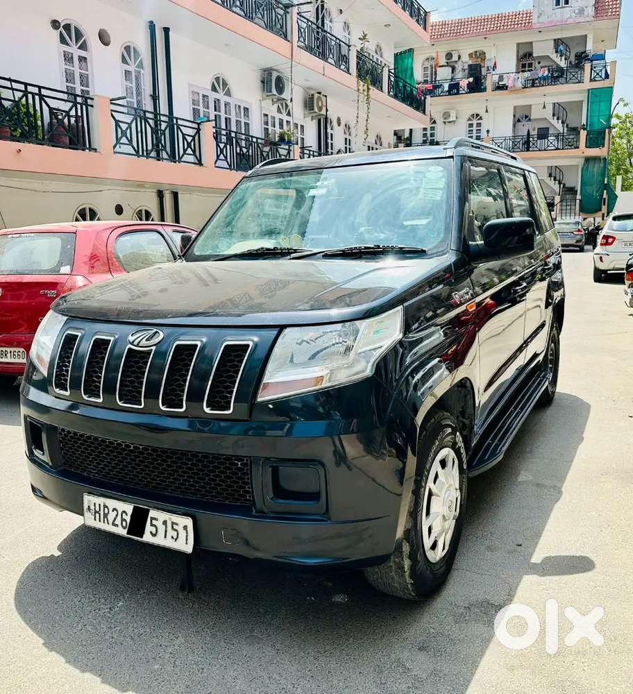 Black Colour Neet And Clean Gadi