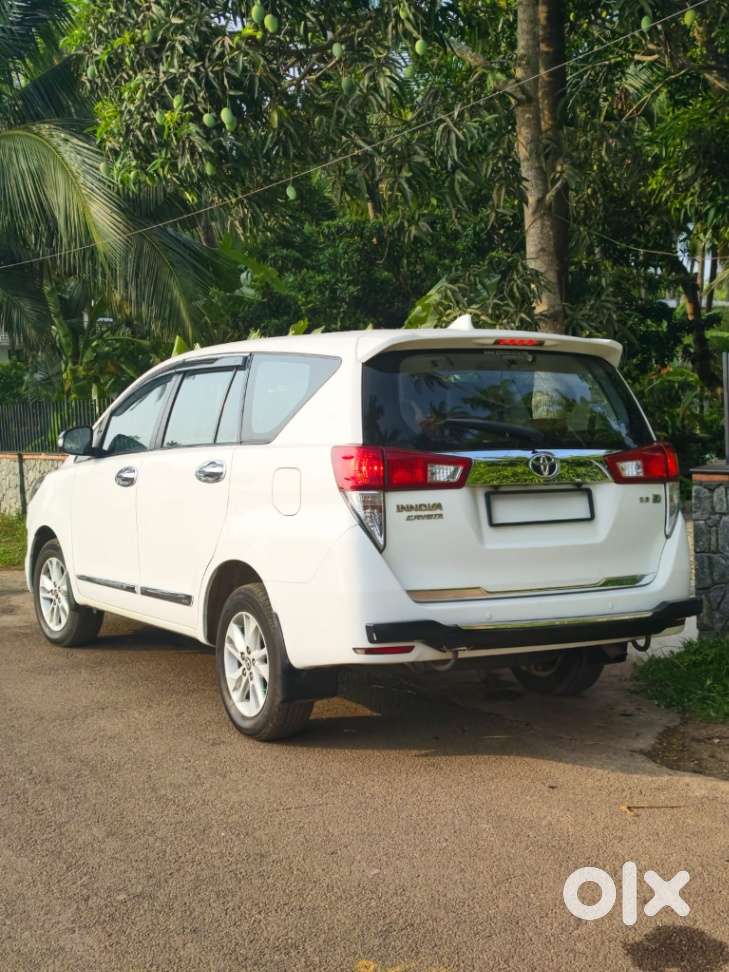 Toyota Innova Crysta 2.8 Gx At, 2016, Diesel